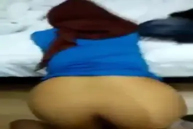 Main Sama Jilbab Biru di Kosan